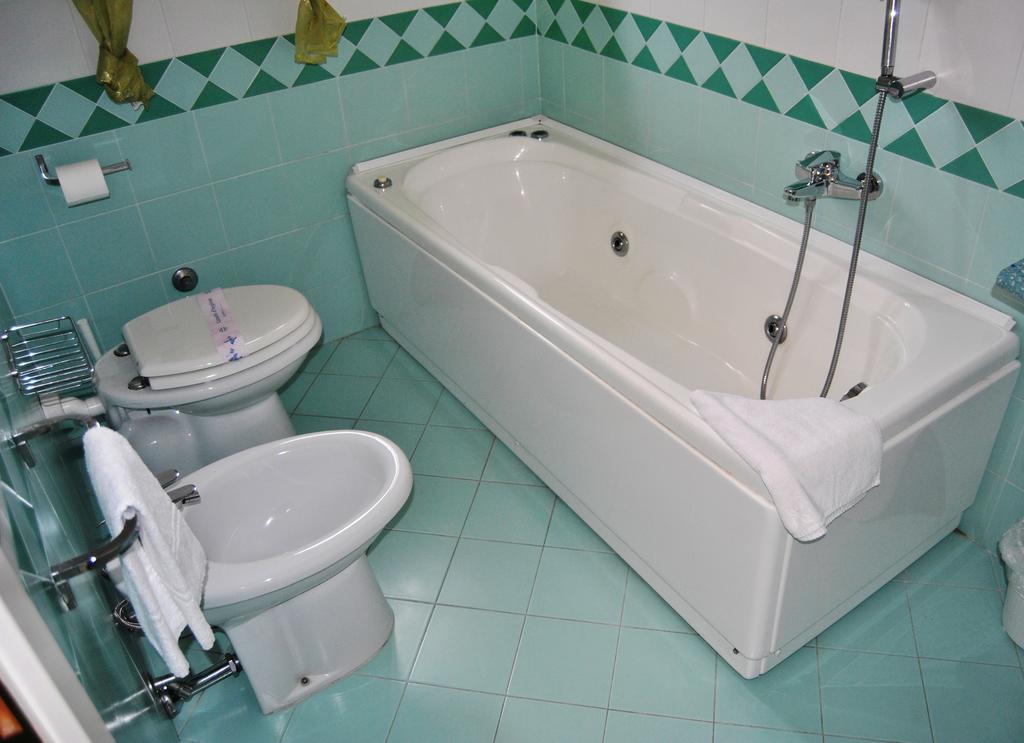 Bientina Hotel Sextum חדר תמונה