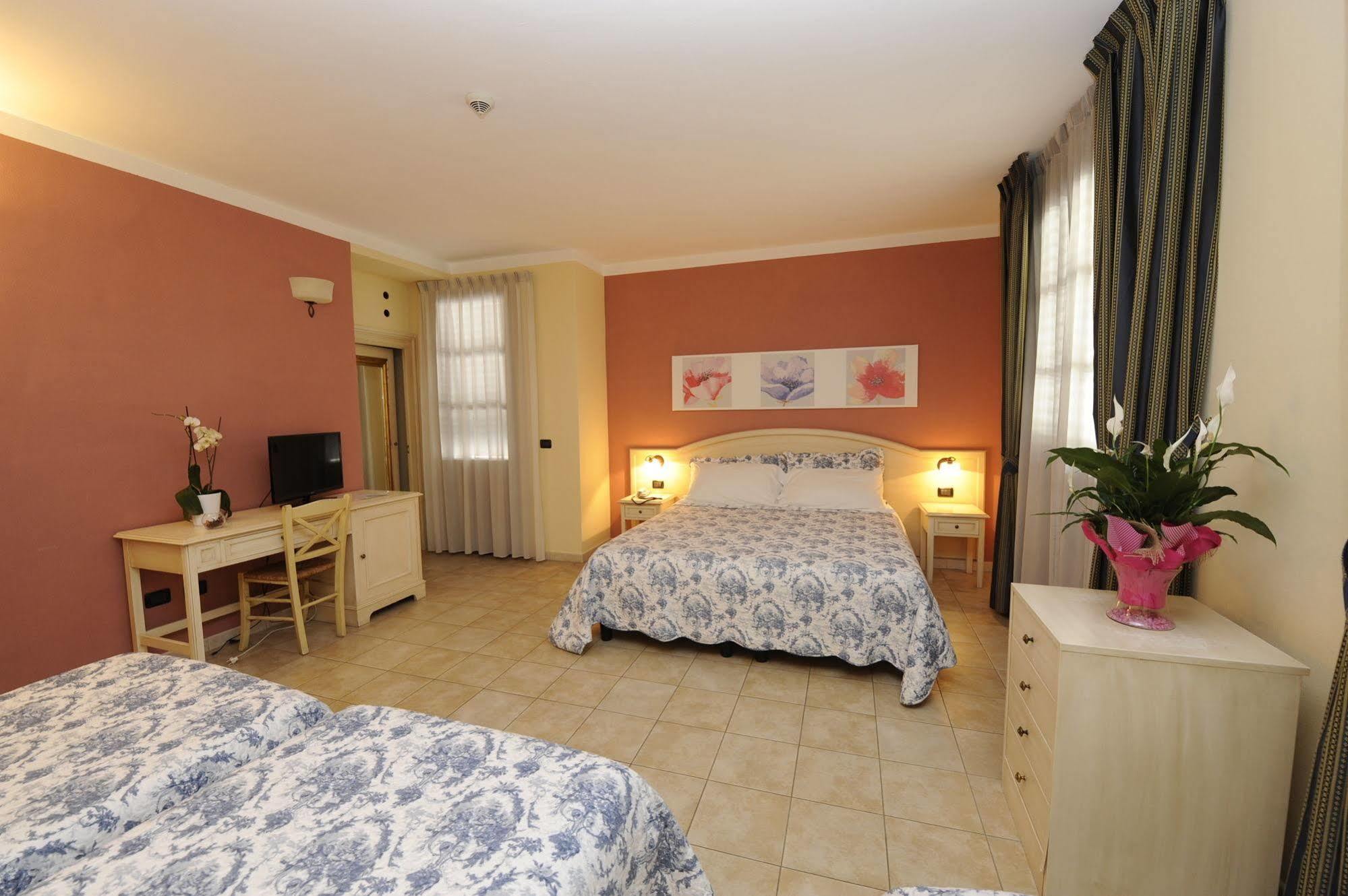 Bientina Hotel Sextum מראה חיצוני תמונה
