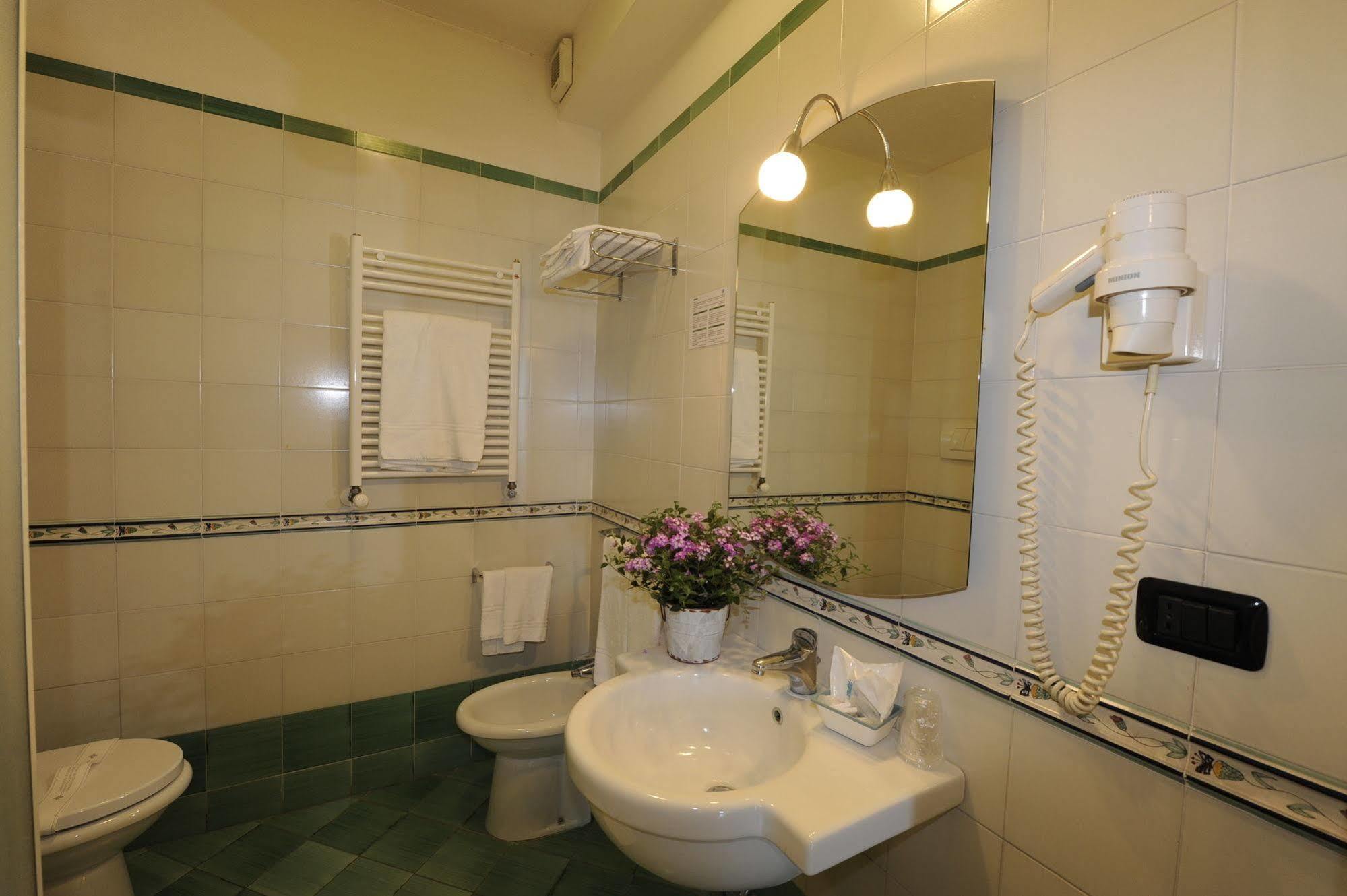 Bientina Hotel Sextum מראה חיצוני תמונה