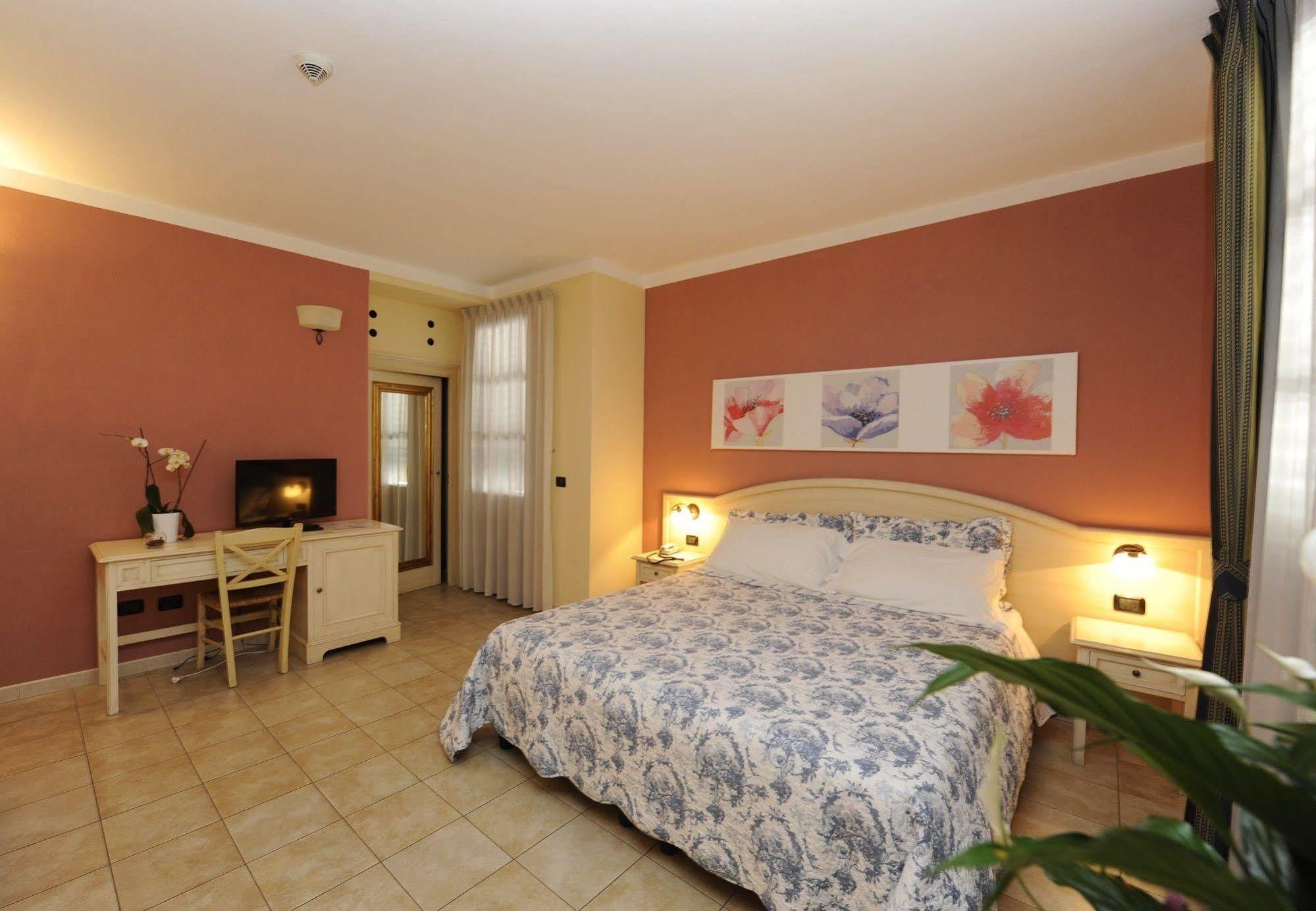 Bientina Hotel Sextum מראה חיצוני תמונה