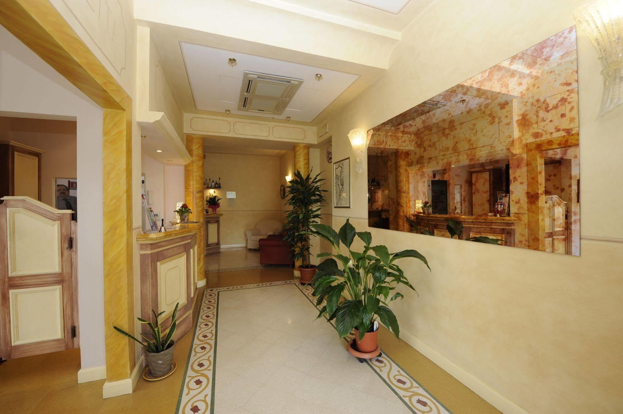 Bientina Hotel Sextum מראה חיצוני תמונה