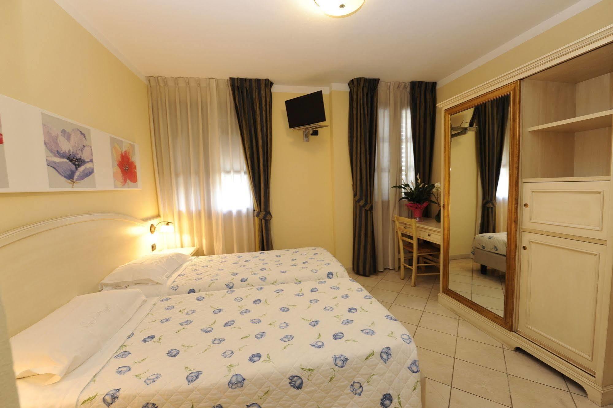 Bientina Hotel Sextum מראה חיצוני תמונה
